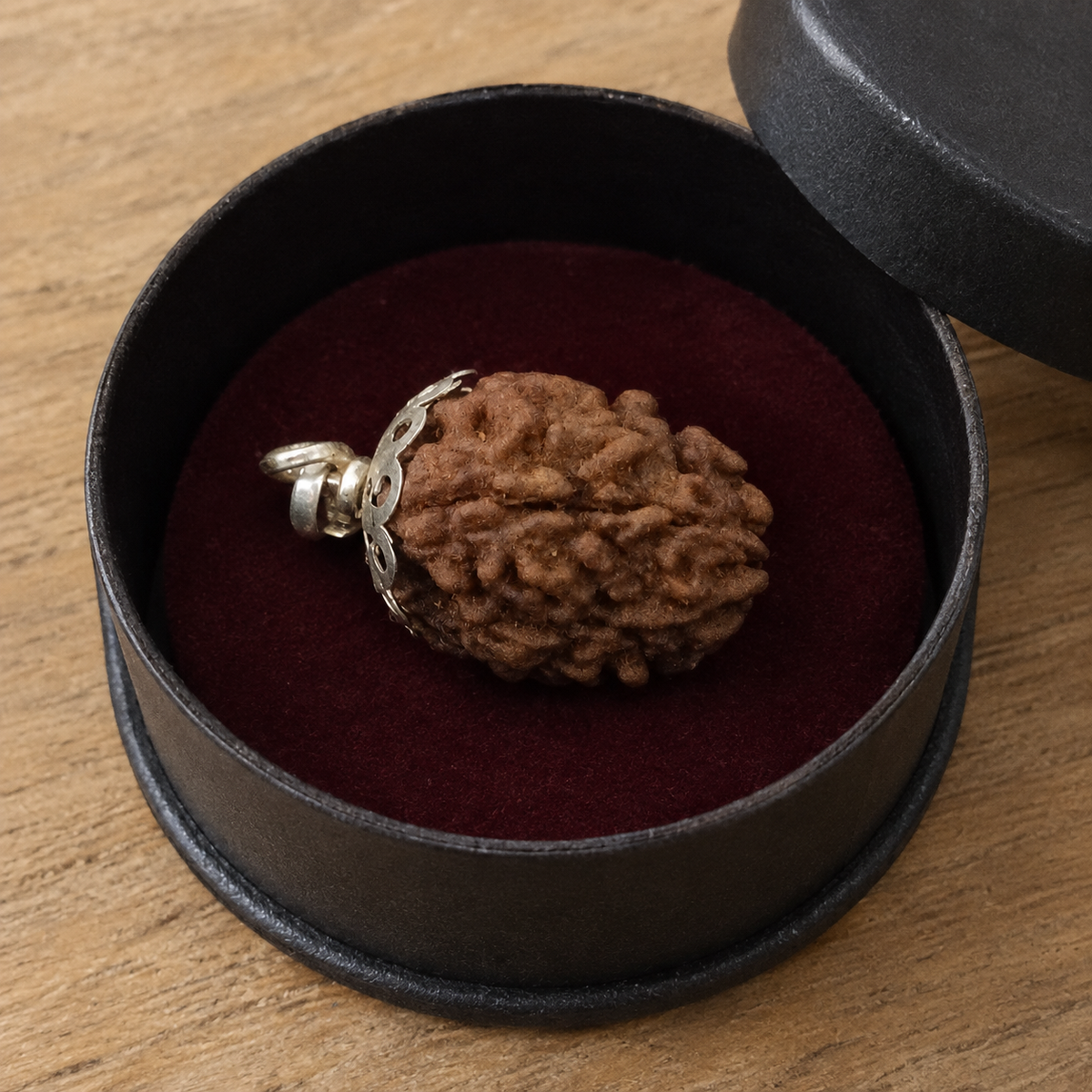 Iccha Rudraksha Pendant – Sacred Spiritual Bead for Meditation & Daily Wear